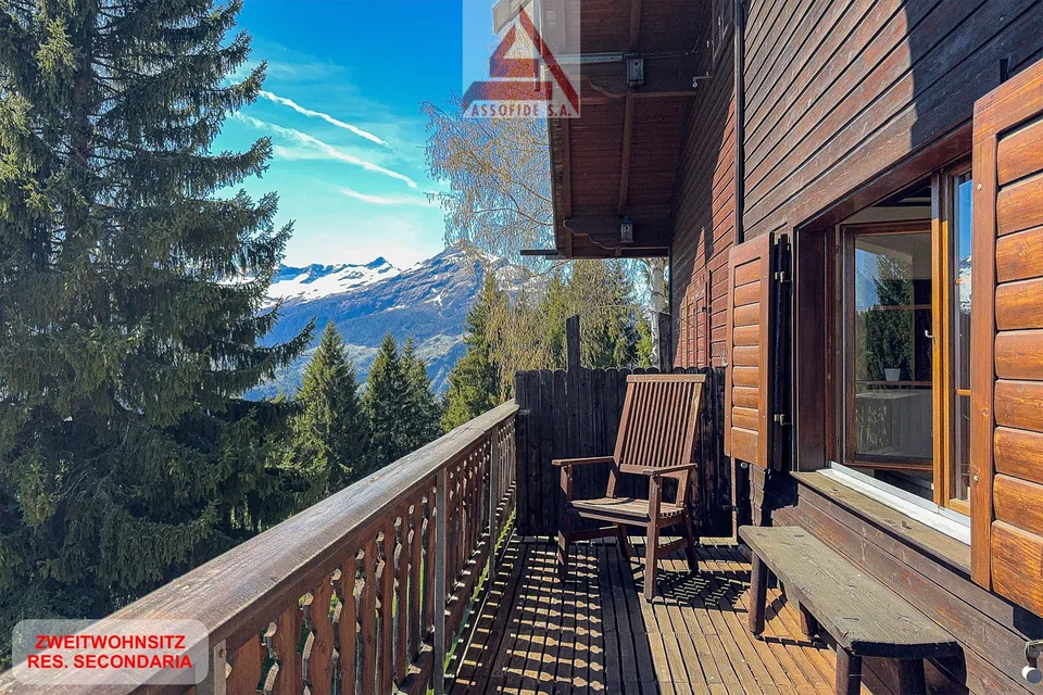 Rückzugsort der Ruhe in den Bergen / Rifugio di pace tra le mo