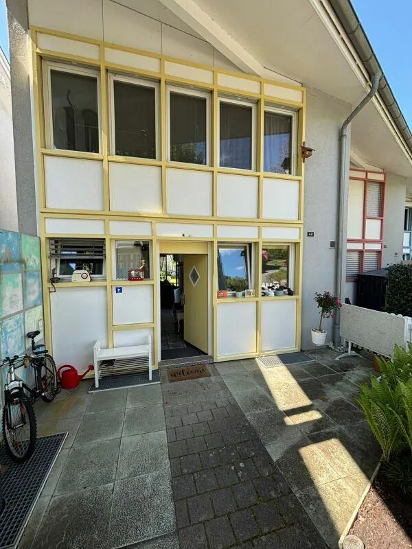 Traumhaftes Eck-Reiheneinfamilienhaus mit zwei Einstellhallenplätze