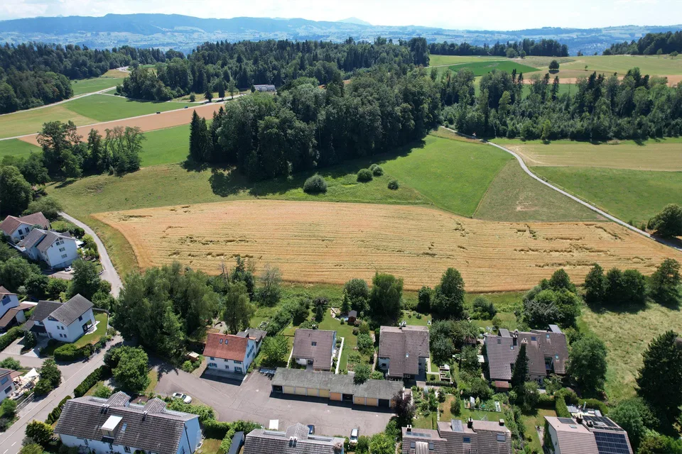 charmantes 4.5-Zimmer-Reiheneinfamilienhaus in Oetwil am See