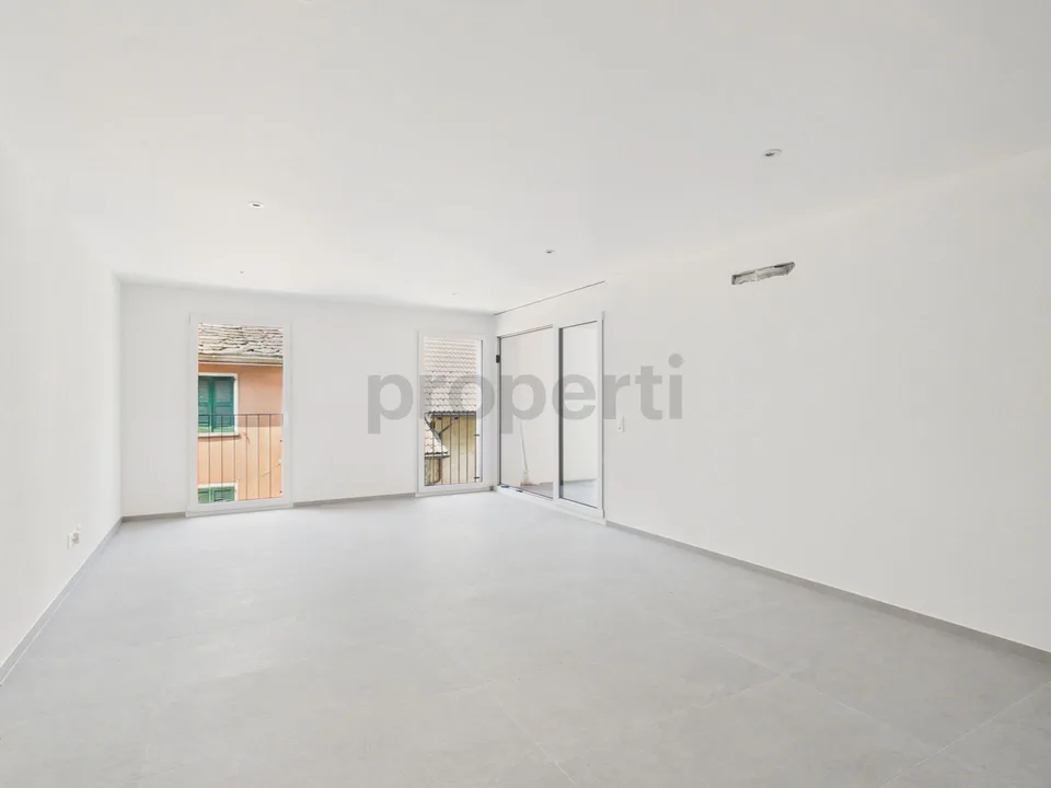 Moderno 3.5 locali appartamento con parcheggio interno, Biasca