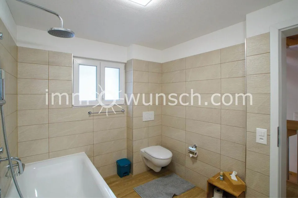 Chalet «Valle» in Selma: modern, hell, mit Gartenbereich und Parkplatz