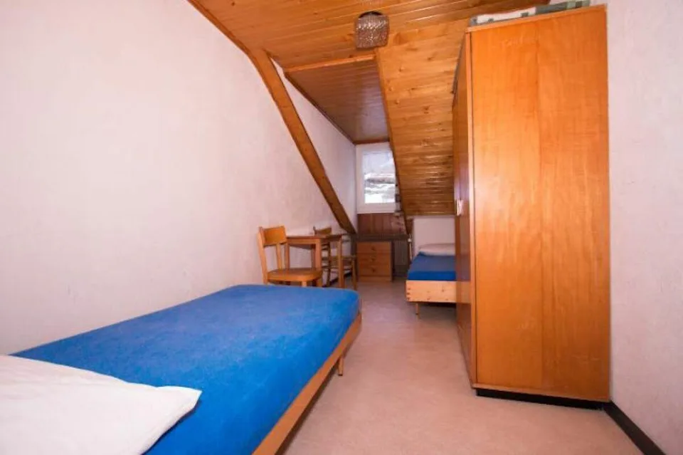 Monte Moro Gruppenhaus mit 93 Betten! Freie Sicht auf die umliegend... – Foto 7 von 13