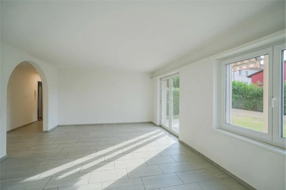Gepflegte 4.5 Zimmer-Gartenwohnung nahe Dorfzentrum
