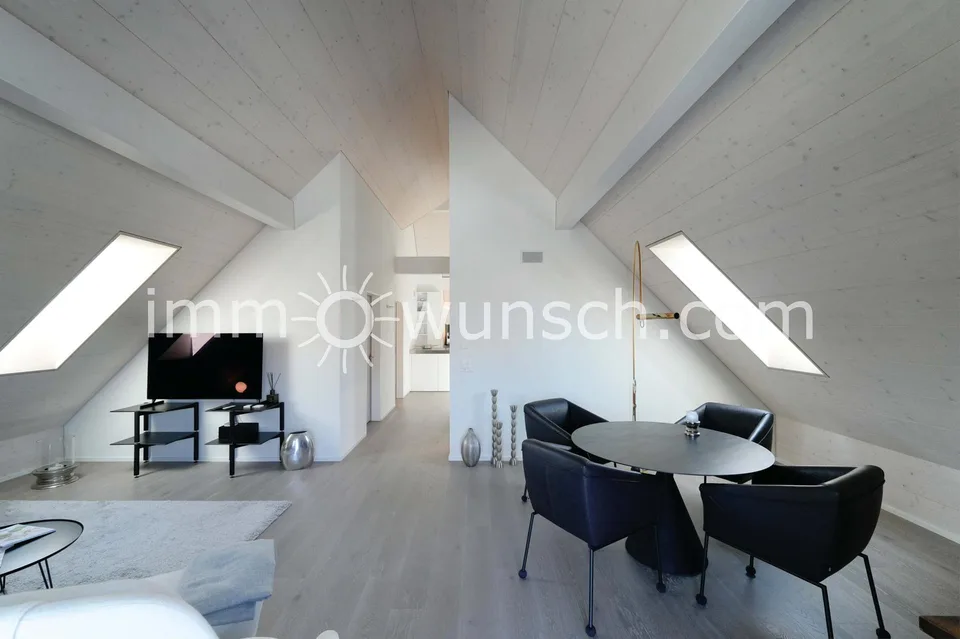 Modern ausgestattete, sowie helle 2.5 Zi. Dach-Eigentumswohnung – photo 7 sur 13