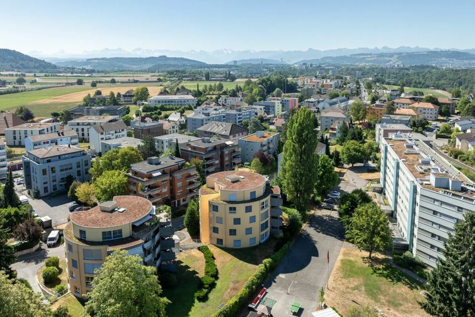 Stilvolles Wohnen mit Weitsicht - Exklusive 4.5 Zimmer Eigentumswoh...