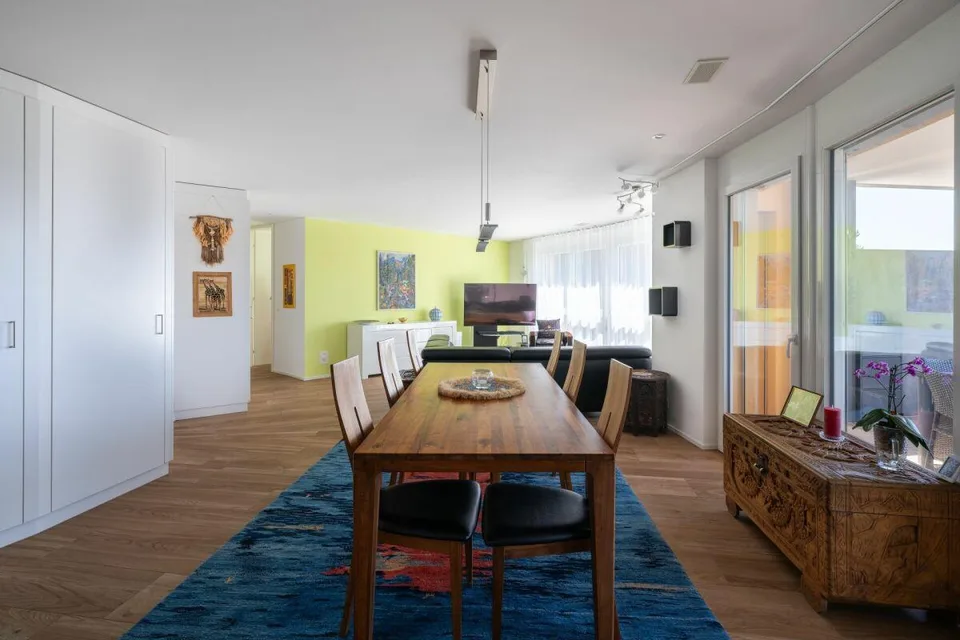 Stilvolles Wohnen mit Weitsicht - Exklusive 4.5 Zimmer Eigentumswoh...