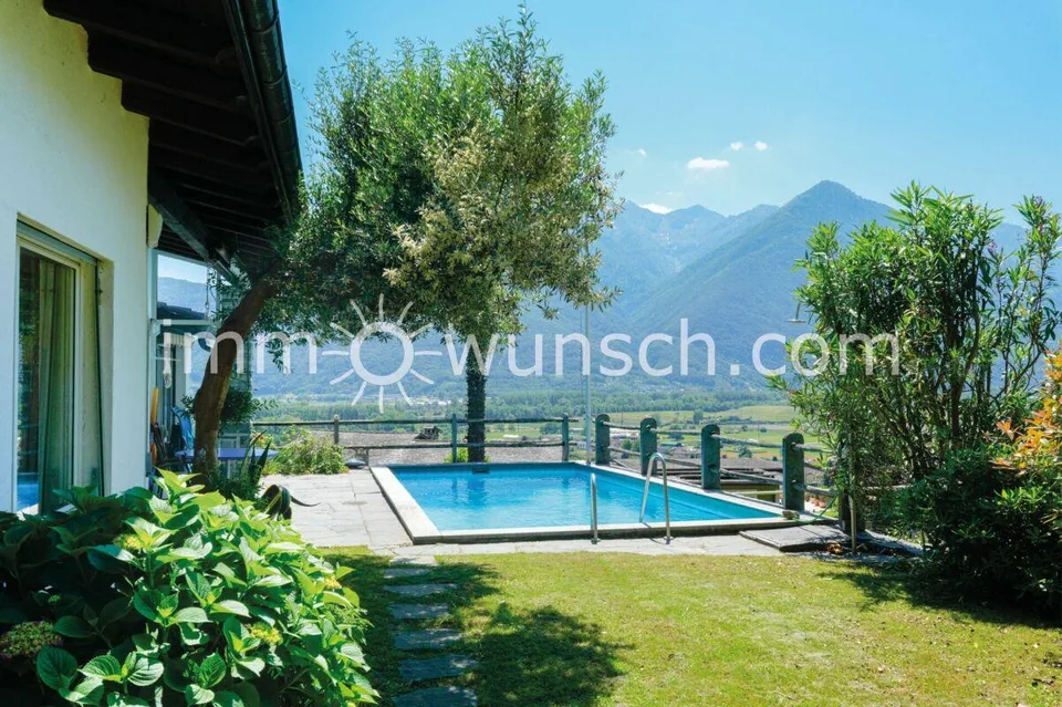 Ruhig gelegenes und gepflegtes 5 ½ Zi. Einfamilienhaus, mit Pool