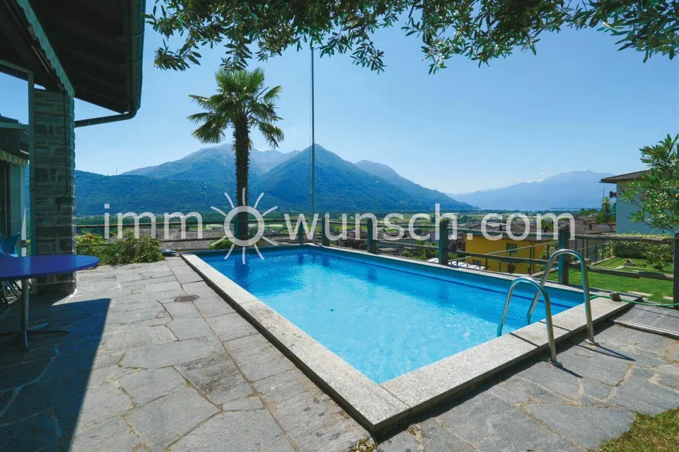 Ruhig gelegenes und gepflegtes 5 ½ Zi. Einfamilienhaus, mit Pool