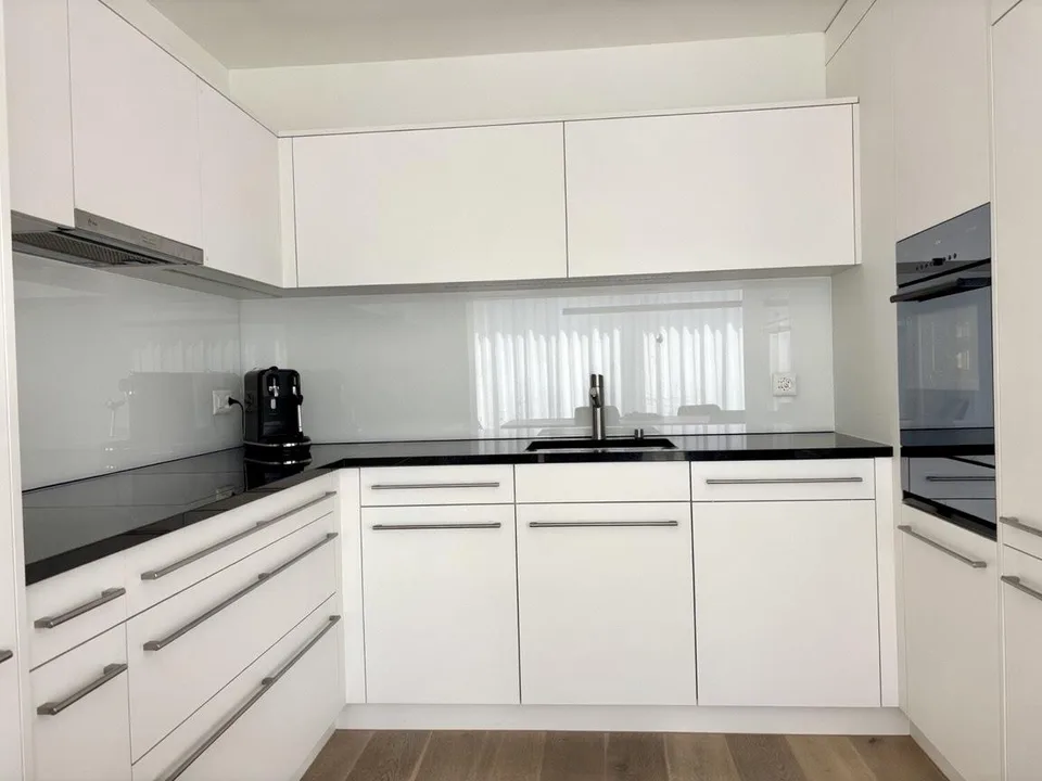 Moderne 3.5-Zimmer-Wohnung mit sonniger Südterrasse