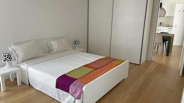 2½ ZI-WOHNUNG IN ZÜRICH - KREIS 2, MÖBLIERT, TEMPORÄR