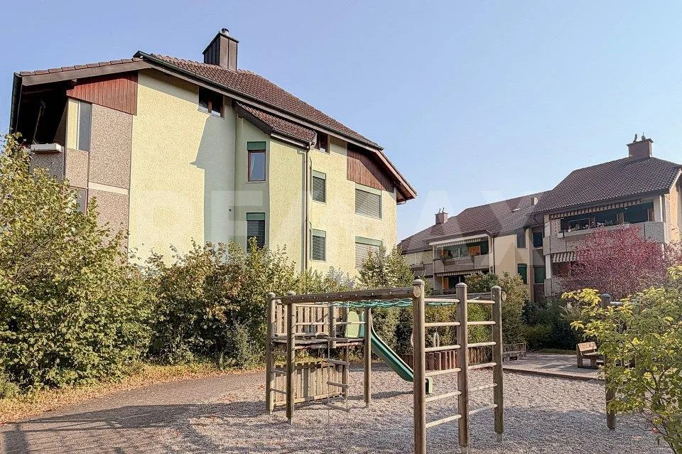 Top zentrale Lage: 3.5 Zimmer-Wohnung im 2. OG