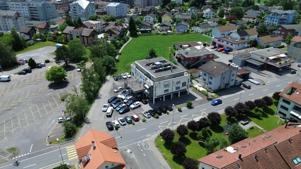 Wohn- und Geschäftshaus mit Wertschöpfungspotenzial!  Investieren S...