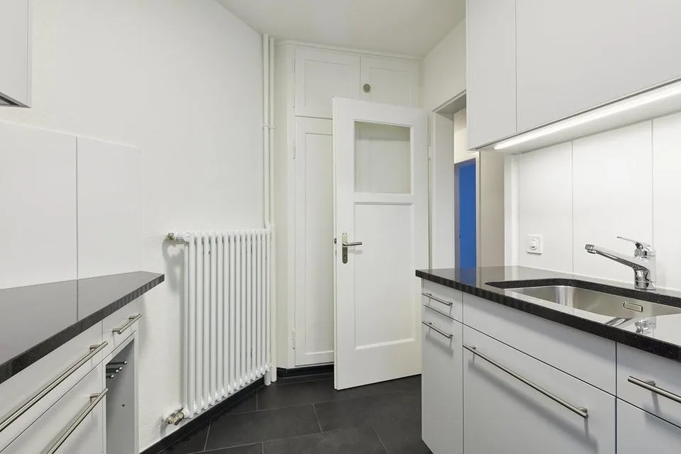 Komplett sanierte 3-Zimmer-Wohnung im Altbaustil