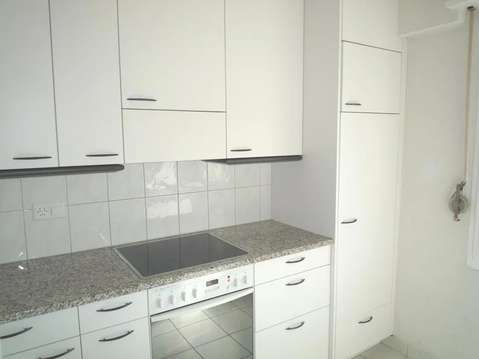 Spacious 2-room apartment à 62 m² on the 5th floor