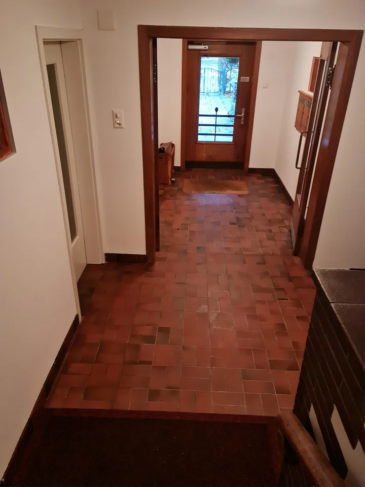 5½-Zimmer mit ca. 150 m², Raum Höhe 270 m, großem Balkon, Kamin Zimmer