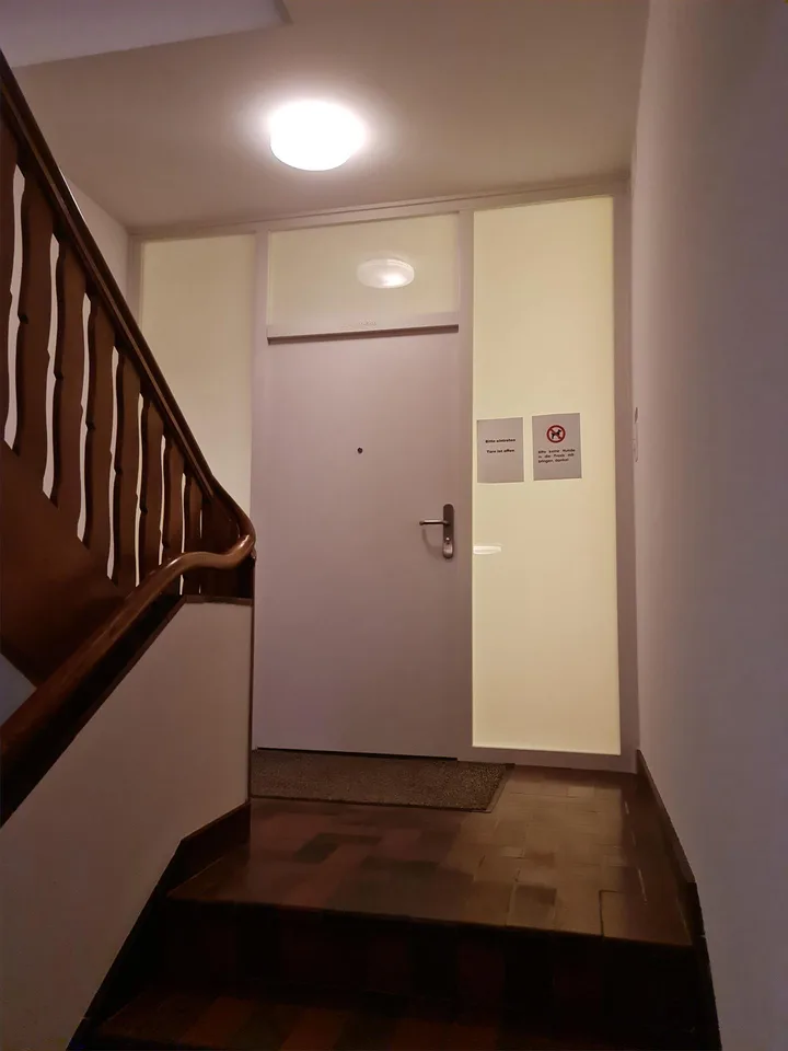 5½-Zimmer mit ca. 150 m², Raum Höhe 270 m, großem Balkon, Kamin Zimmer
