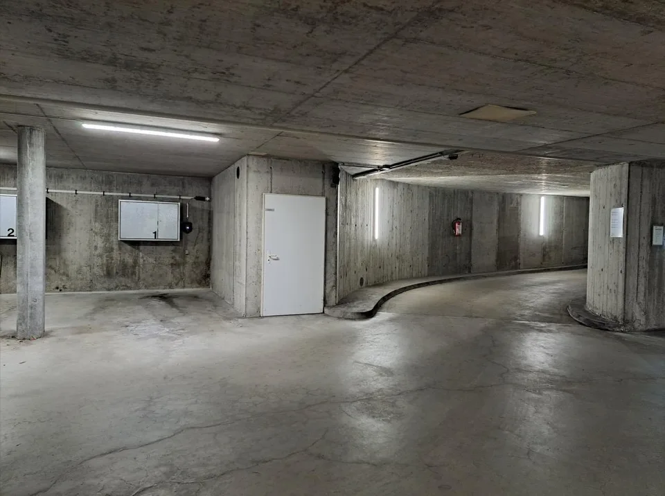 Tiefgaragenplatz nähe Kinderspital