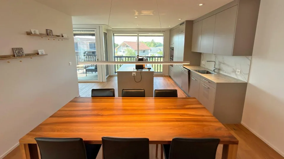 Appartamento moderno 3.5 locali con due balconi e una vista magnifica
