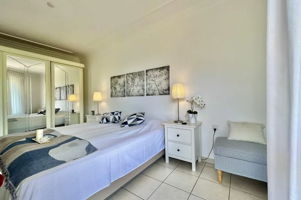 Réduction de prix!!! Appartement de vacances élégant avec grande terrasse, piscine communautaire et accès direct au lac – photo 6 sur 30