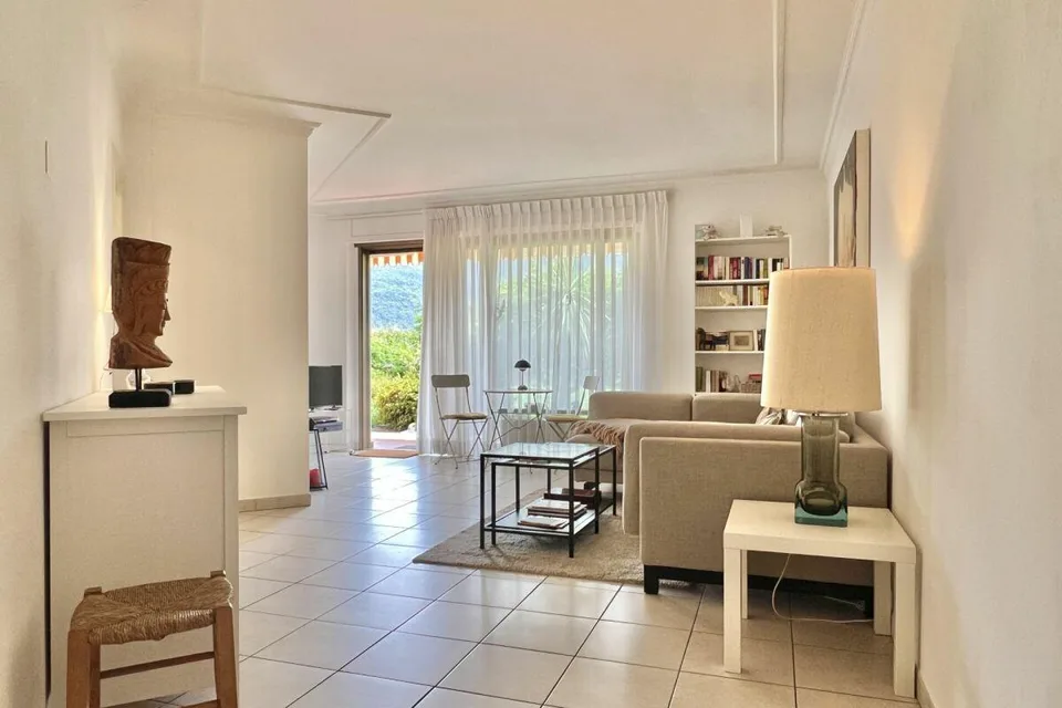 Réduction de prix!!! Appartement de vacances élégant avec grande terrasse, piscine communautaire et accès direct au lac – photo 16 sur 30