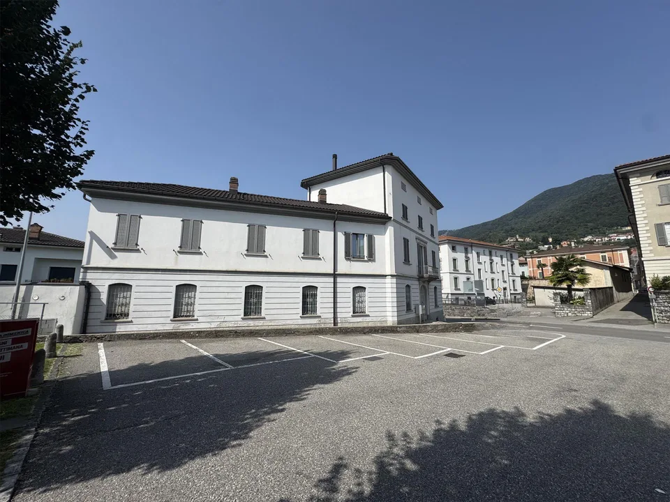 Mendrisio Centro – Elegante appartamento con giardino privato – photo 19 sur 21
