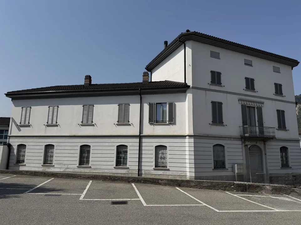 Mendrisio Centro – Elegante appartamento con giardino privato – photo 21 sur 21