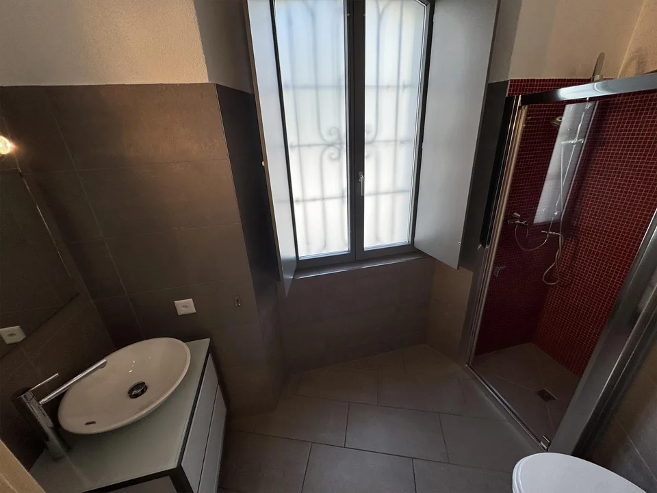 Mendrisio Centro – Elegante appartamento con giardino privato – photo 13 sur 21
