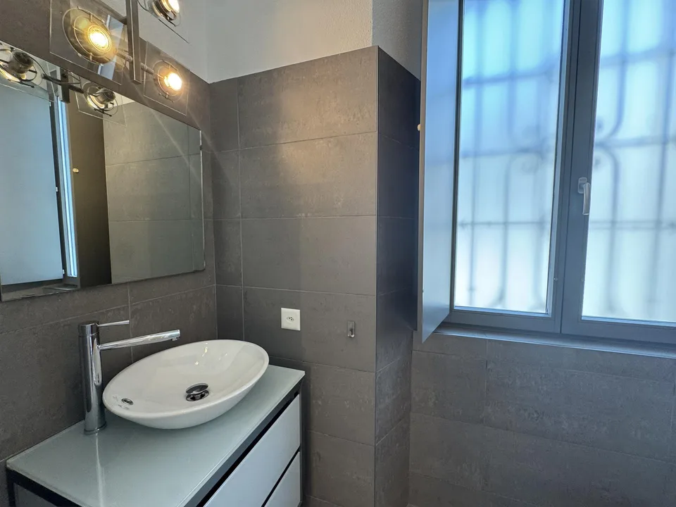 Mendrisio Centro – Elegante appartamento con giardino privato – photo 14 sur 21