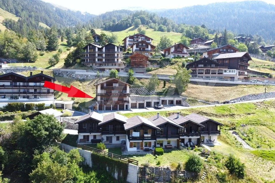 Heimelige 2.5 Zimmer-Wohnung mit Panoramasicht im sonnigen Albinen