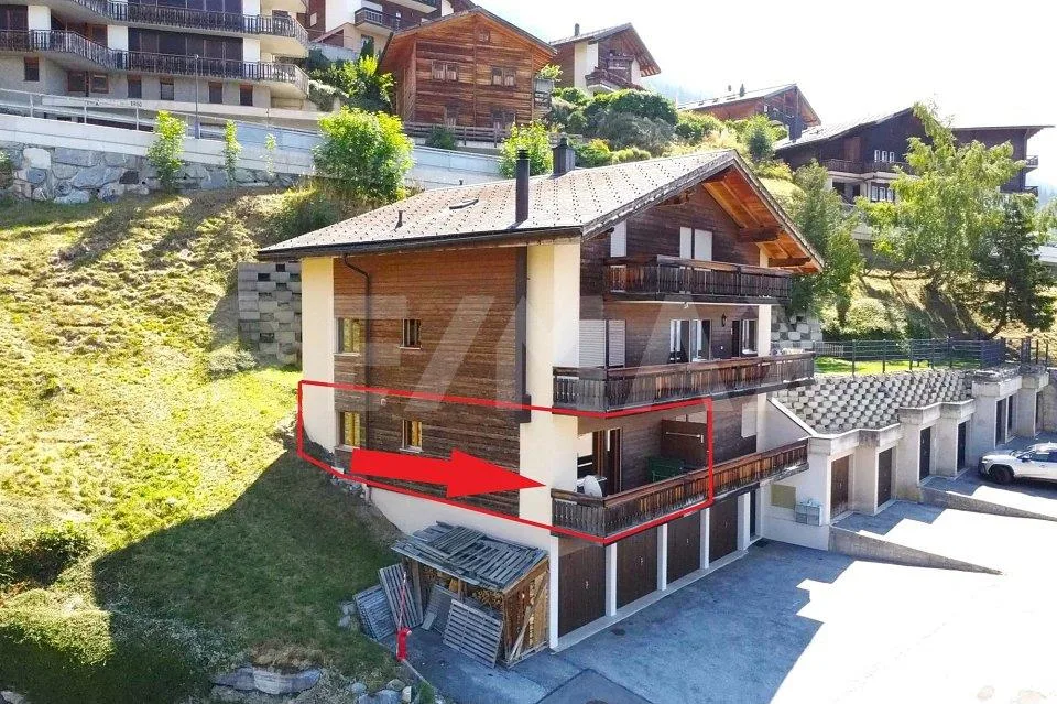 Heimelige 2.5 Zimmer-Wohnung mit Panoramasicht im sonnigen Albinen