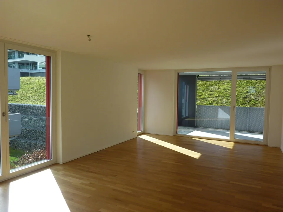 Schöne 3.5-Zimmer-Wohnung (102 m2) in Feusisberg