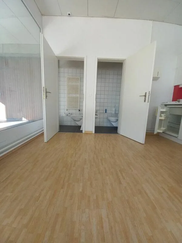 Gewerbe-/ Büroräumlichkeiten auf 2 Etagen – photo 6 of 16