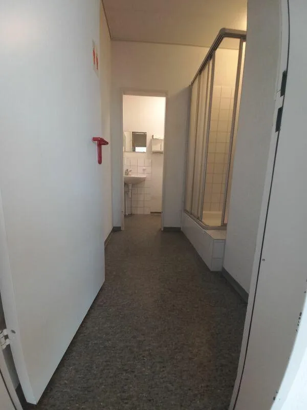 Gewerbe-/ Büroräumlichkeiten auf 2 Etagen – photo 15 of 16