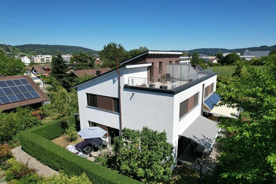 Familienfreundliche 5.5-Zimmer-Doppelhaushälfte mit Garten und Dach...