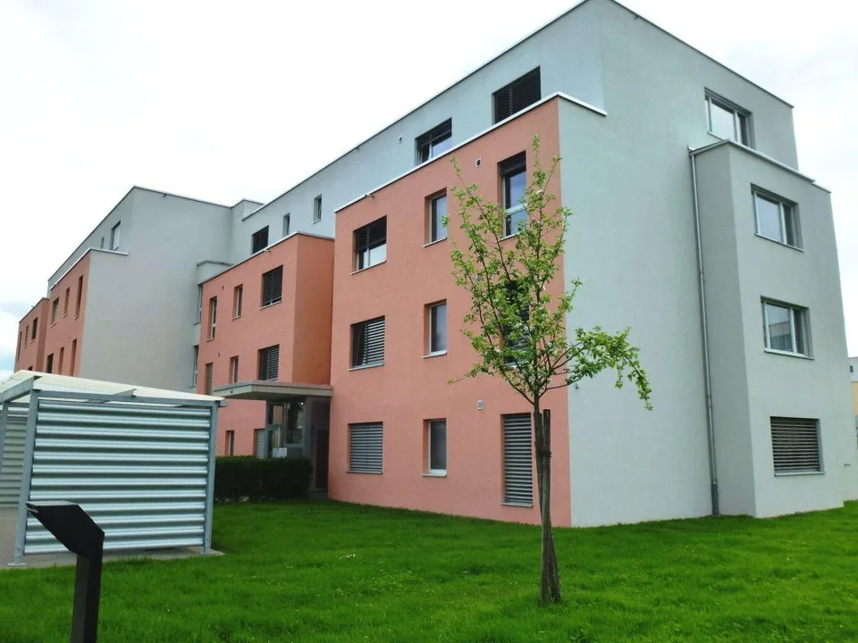 Schöne helle Sitzplatz Wohnung