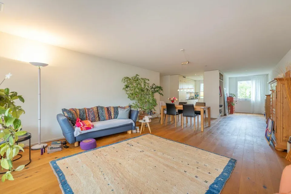 Moderne 4.5-Zi-Wohnung in familiärem Wohnquartier