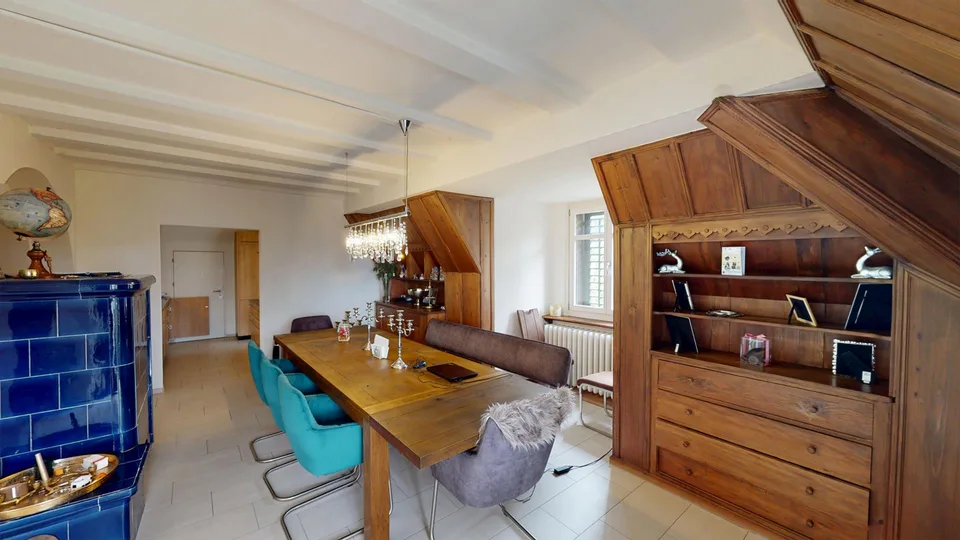 205 m² Wohntraum in ehemaliger Bally-Villa