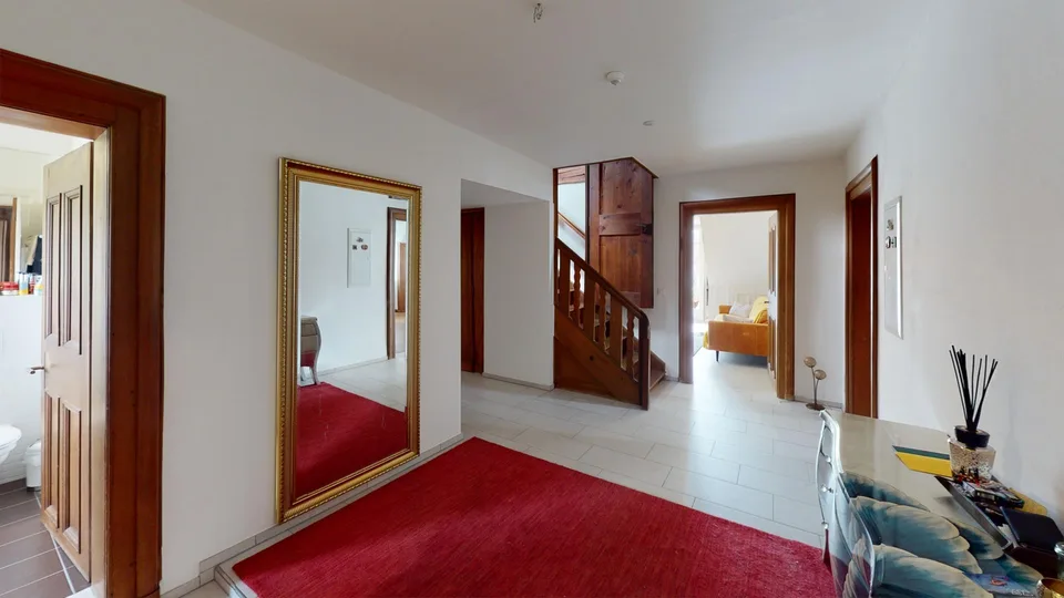 205 m² Wohntraum in ehemaliger Bally-Villa