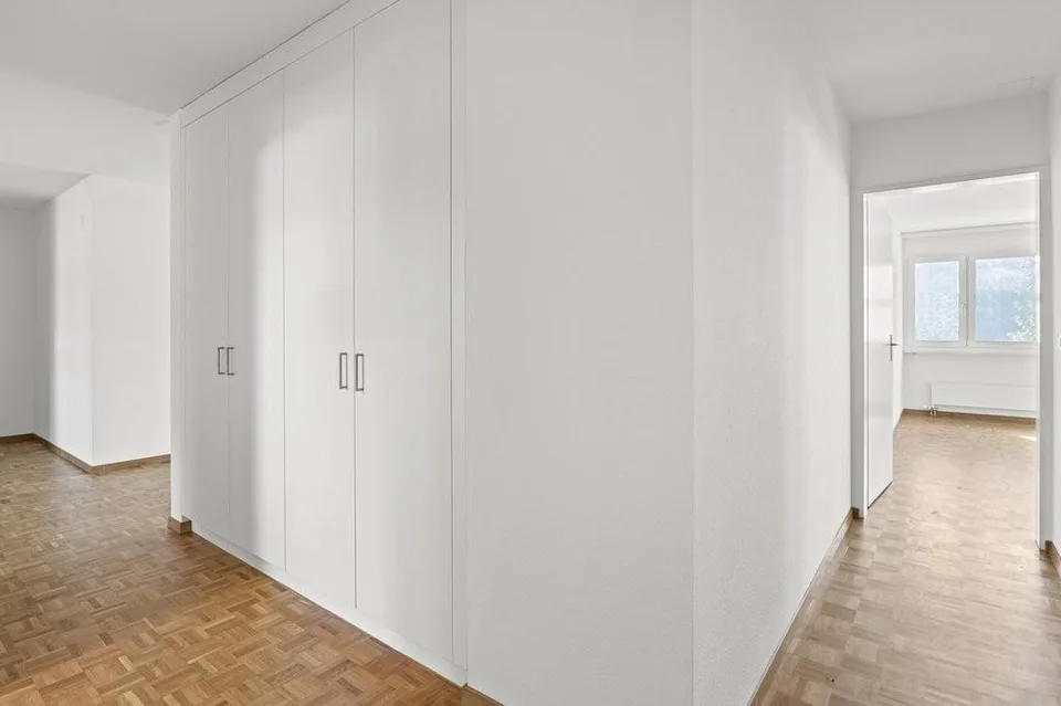 Helle 4.Zimmerwohnung mit Balkon zu vermieten
