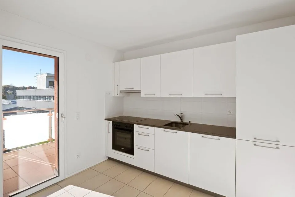 Appartamento di 3.5 locali in zona strategica con giardino