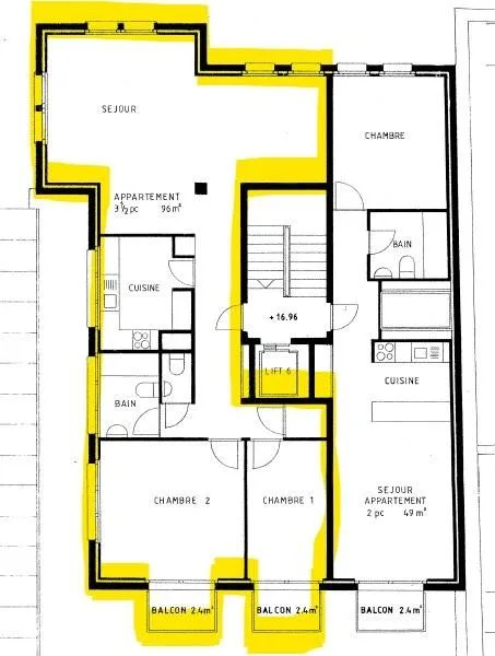 Not to be missed! Charming apartment close to all amenities!