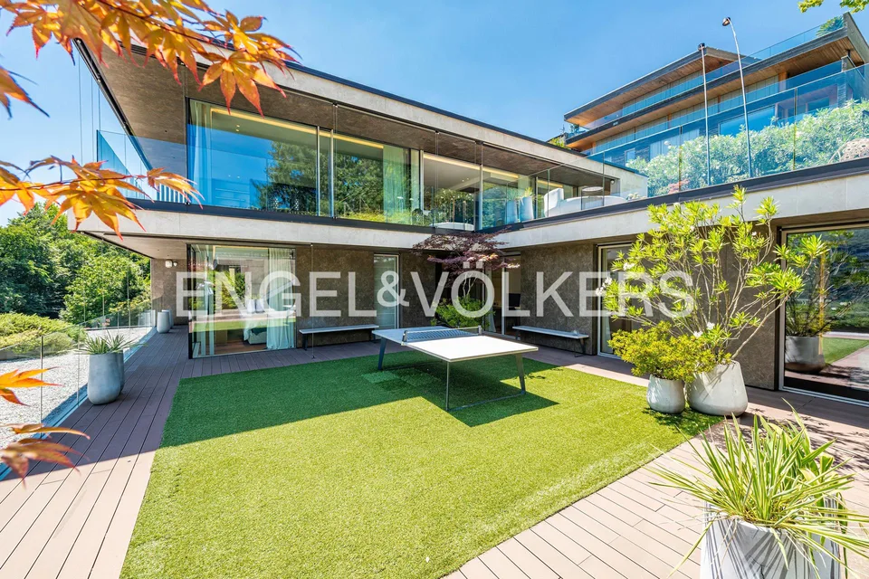 Exklusive moderne Residenz – Foto 9 von 15