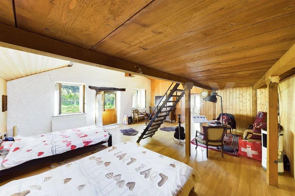 Casa unifamiliare rustica tra i vigneti e la montagna – Foto 8 von 10