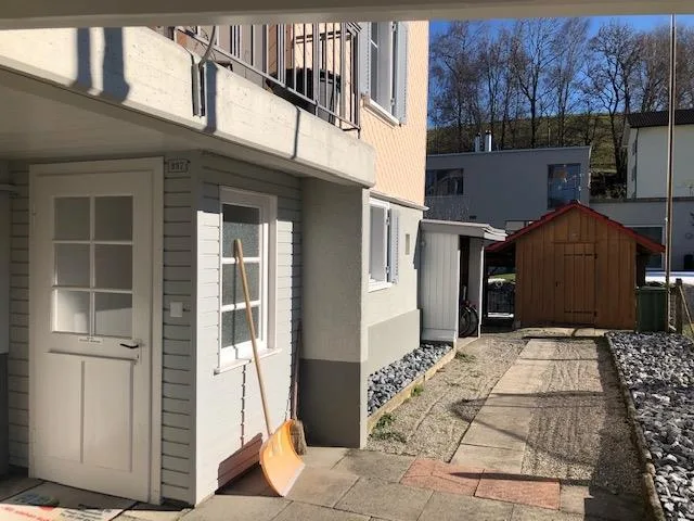 4  Zimmerwohnung, total saniert, sehr zentral