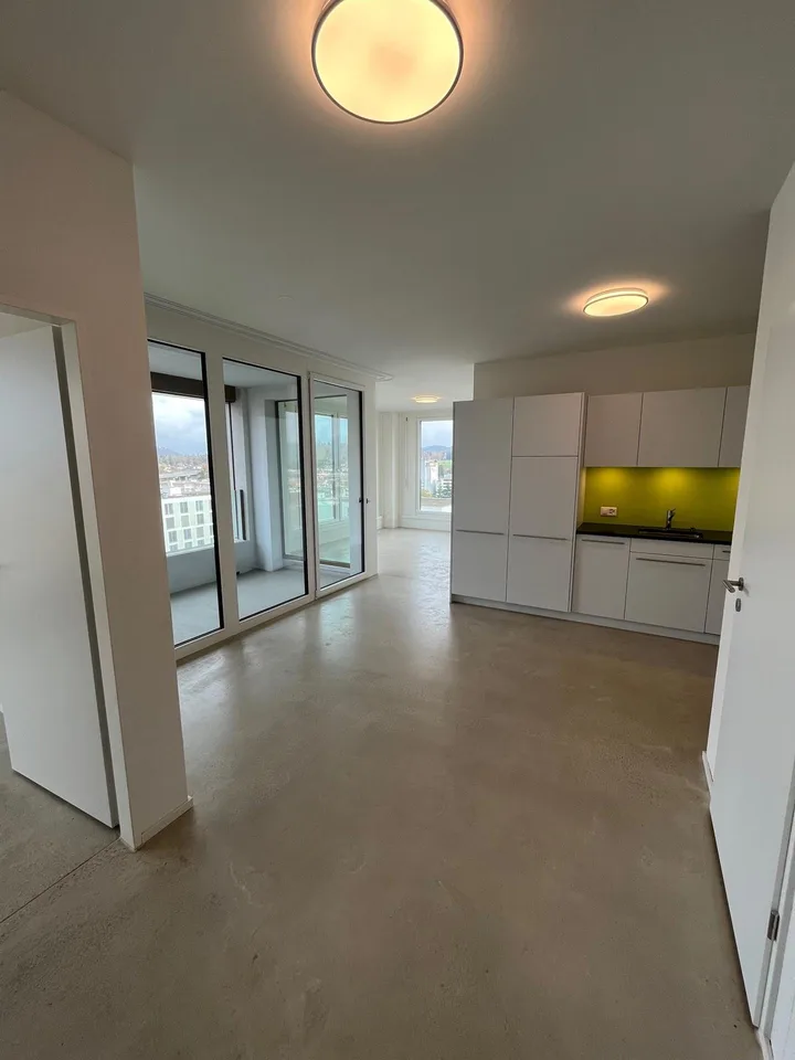 Schöne 2.5-Zimmerwohnung im 8. OG mit Weitsicht