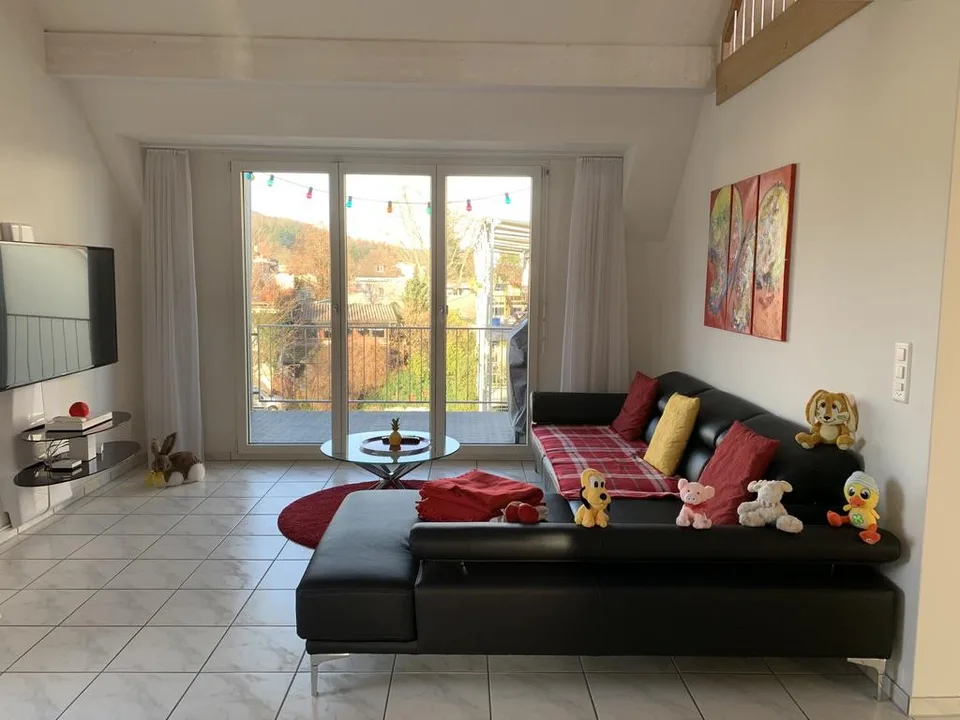 Attraktive 4 1/2-Zimmer-Dachwohnung mit Galerie