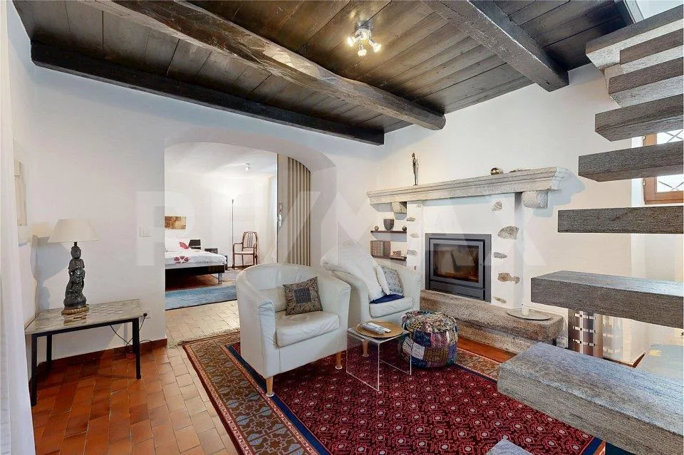 Affascinante casa ticinese con vista lago