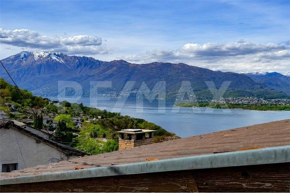 Bijoux con vista lago