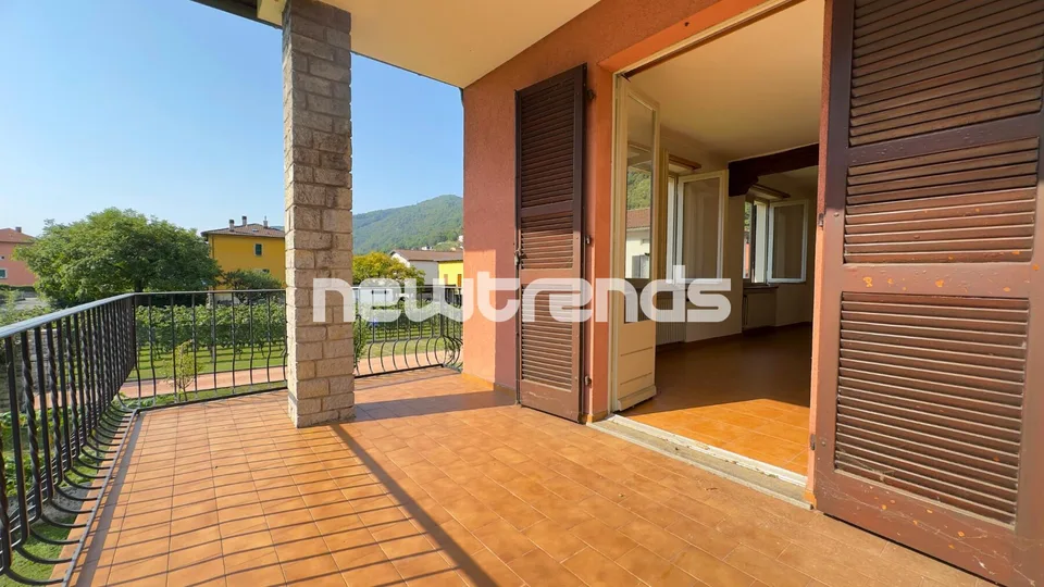 Villa indipendente con giardino privato e vista aperta su montagne – foto 7 di 23