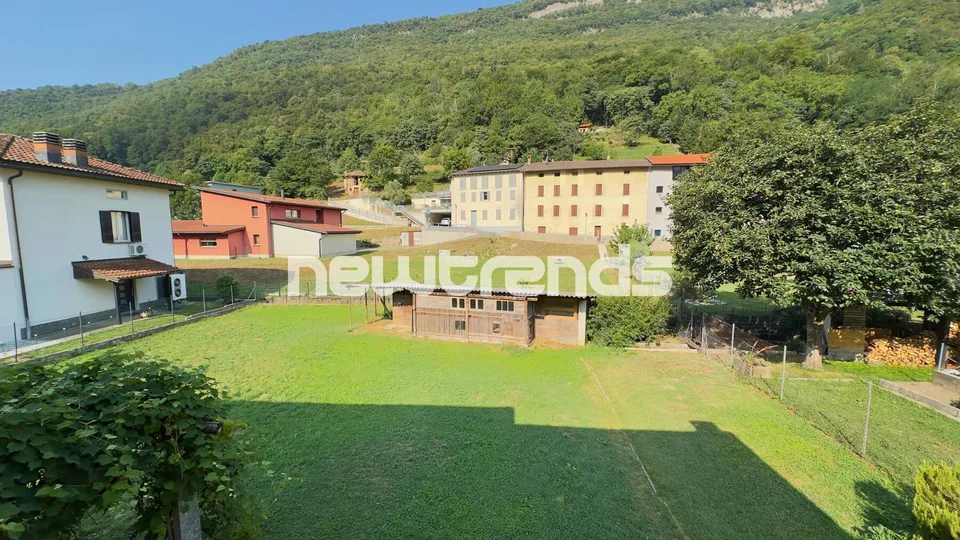 Villa indipendente con giardino privato e vista aperta su montagne – foto 15 di 23